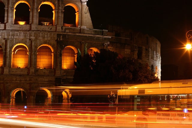 colosseum bus colosseum rome