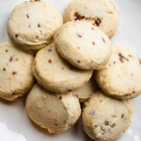 maple bacon shortbreads