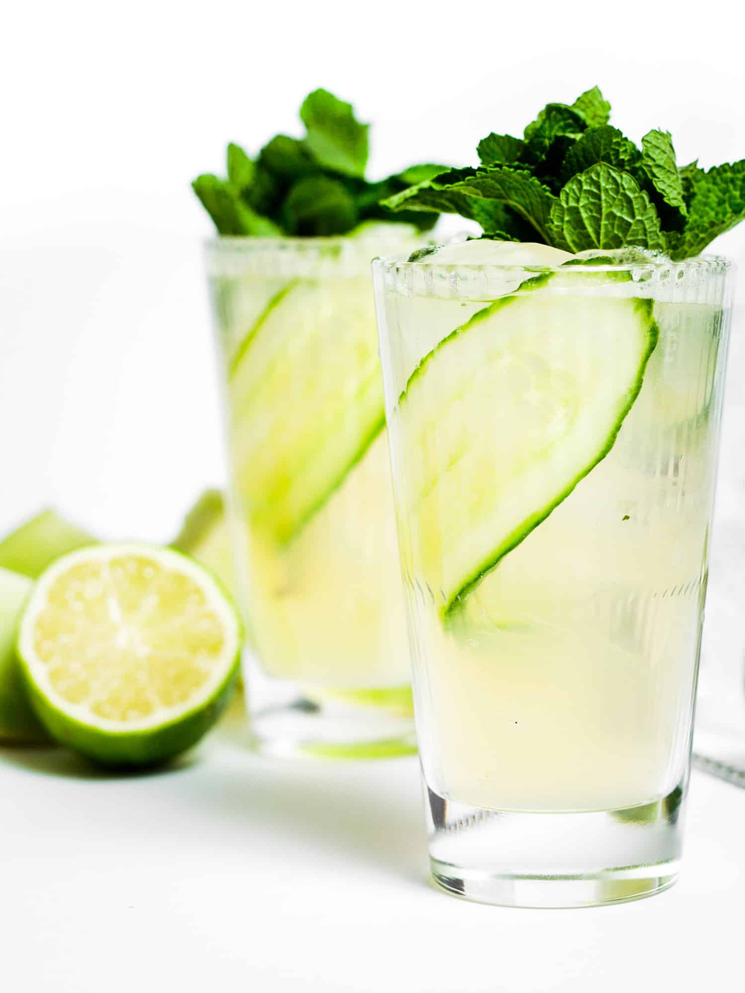 Easy cucumber mule cocktail