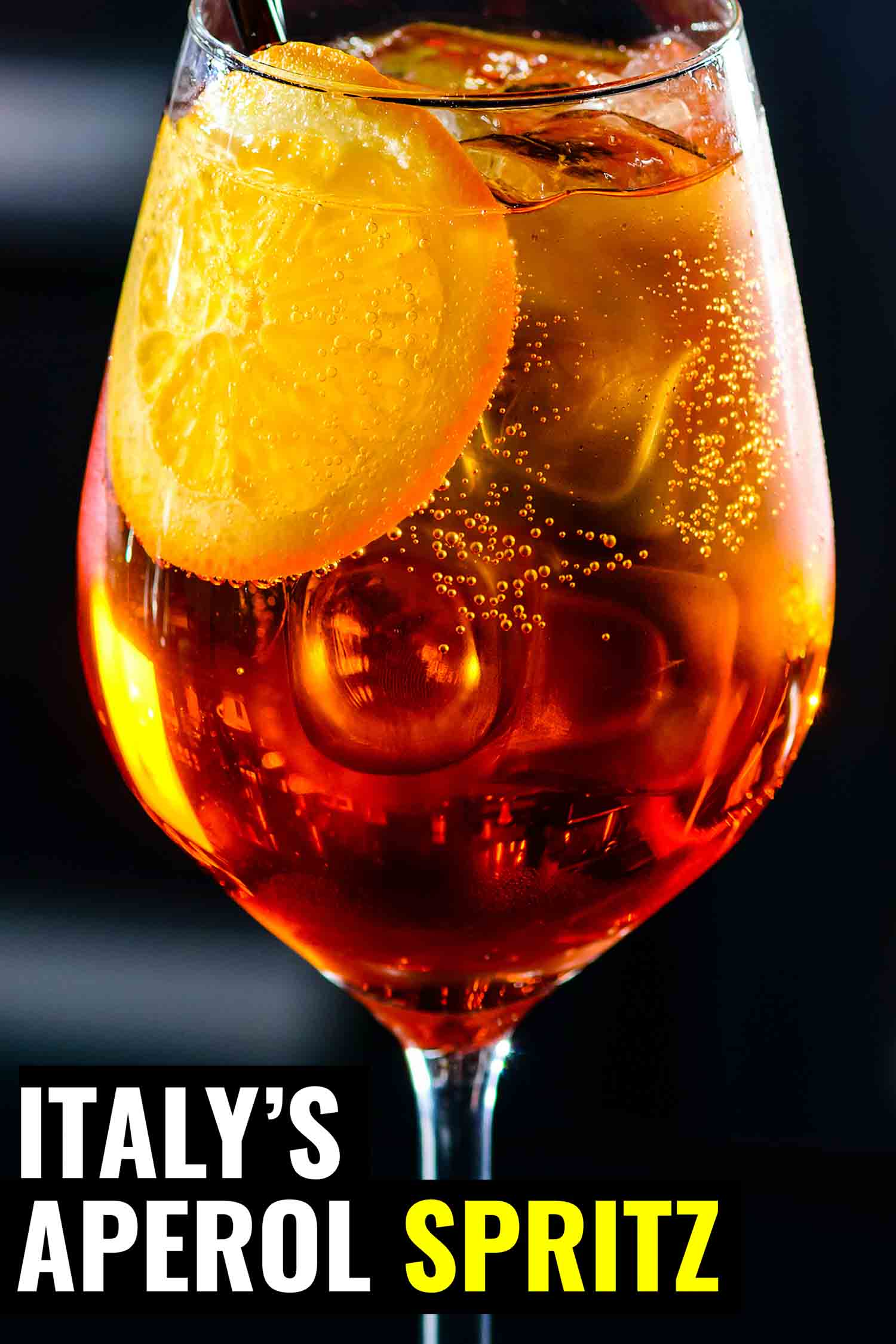 Italian cocktail Aperol spritz
