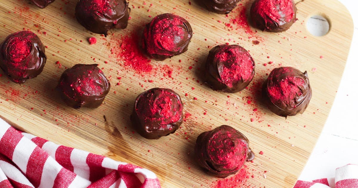 Make Strawberry Truffles With Only 3 Ingredients