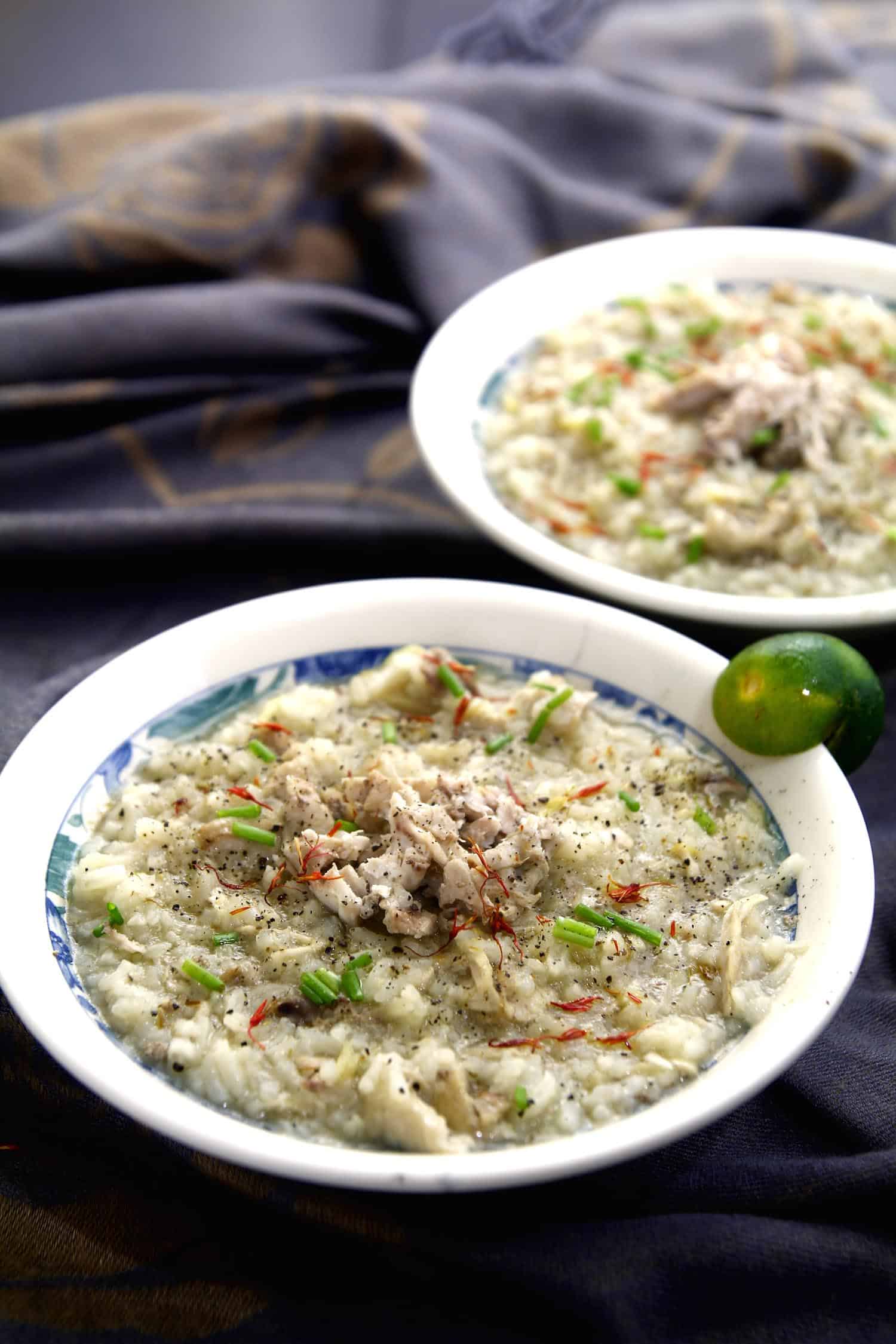 Filipino porridge called arroz caldo