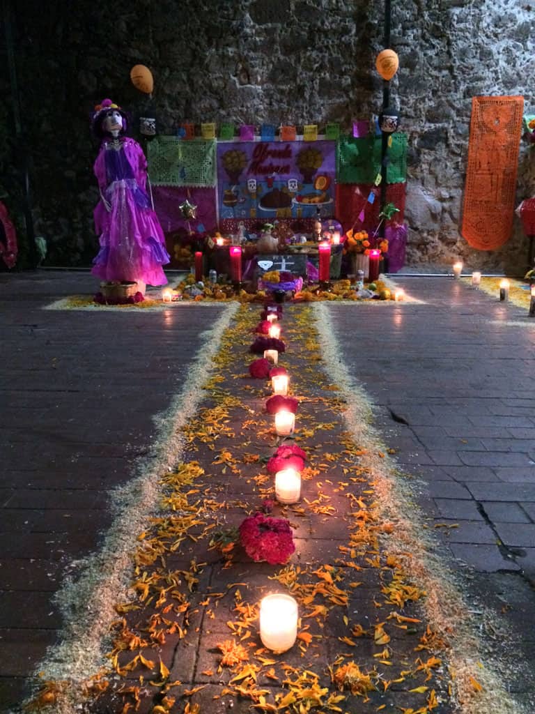 Dia de Los Muertos Altar