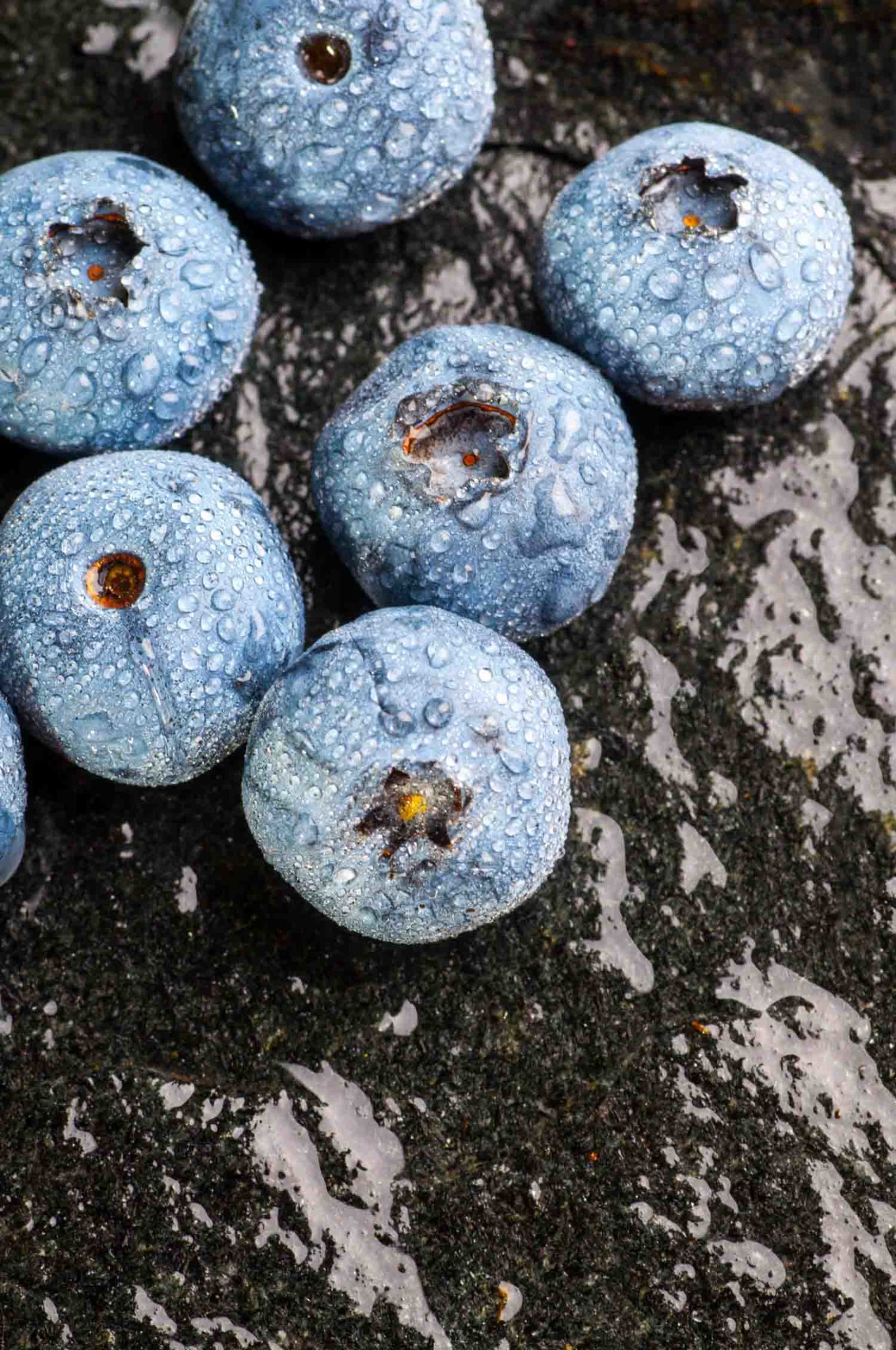 10 Minute Pickled Blueberries - Easy Fridge Pickle Recipe