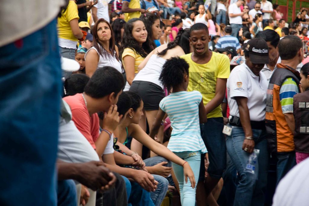 Cali international salsa festival people dancing