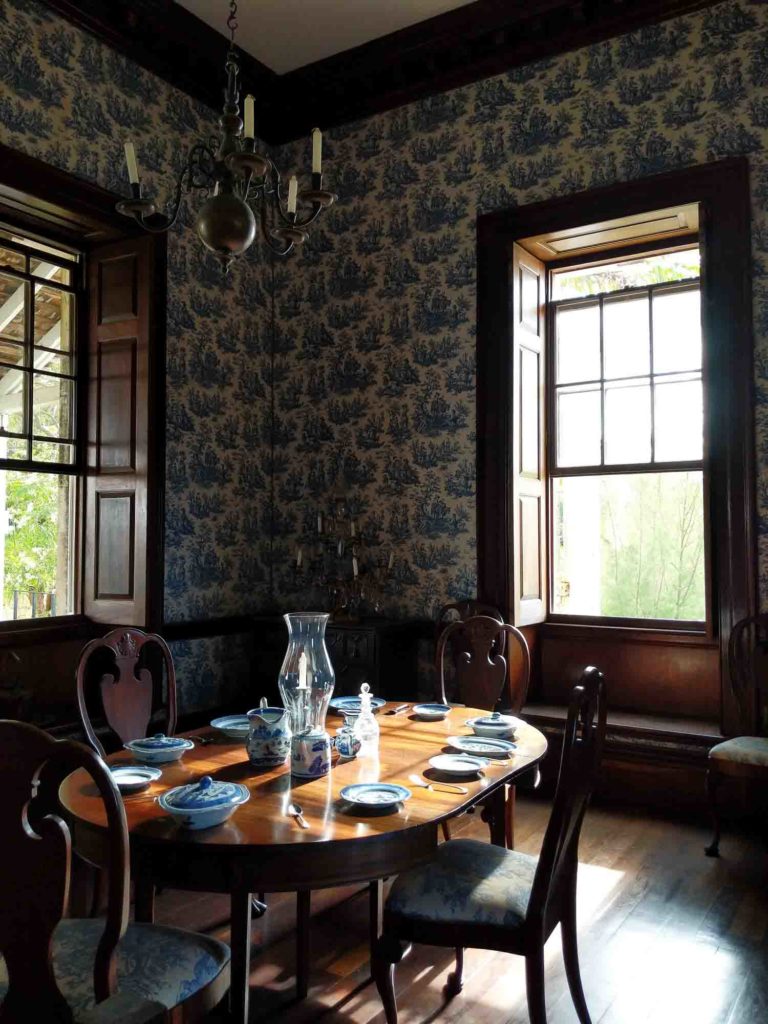 Jamaican plantation dining room