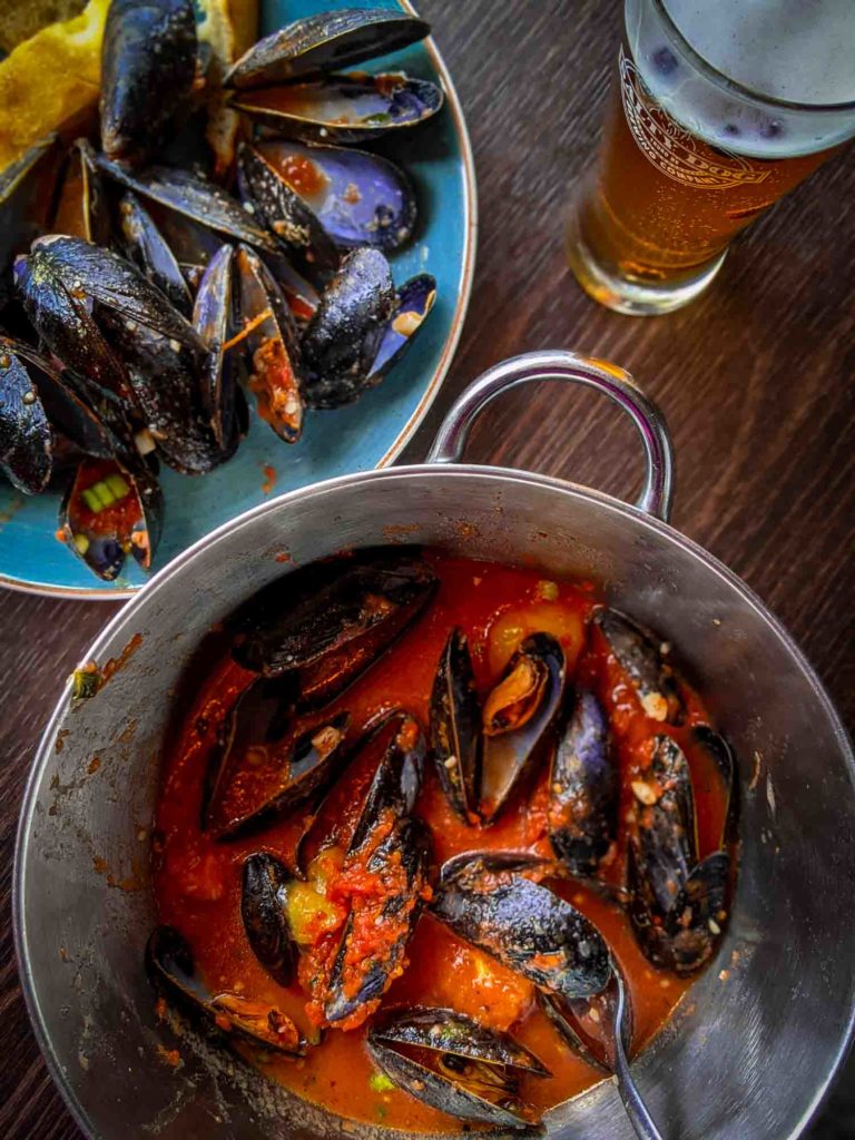 1lb mussels with beer at Nook and Cranny restaurant