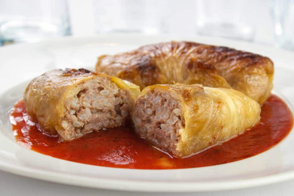 Kalikääryleet Cabbage Rolls on a white plate