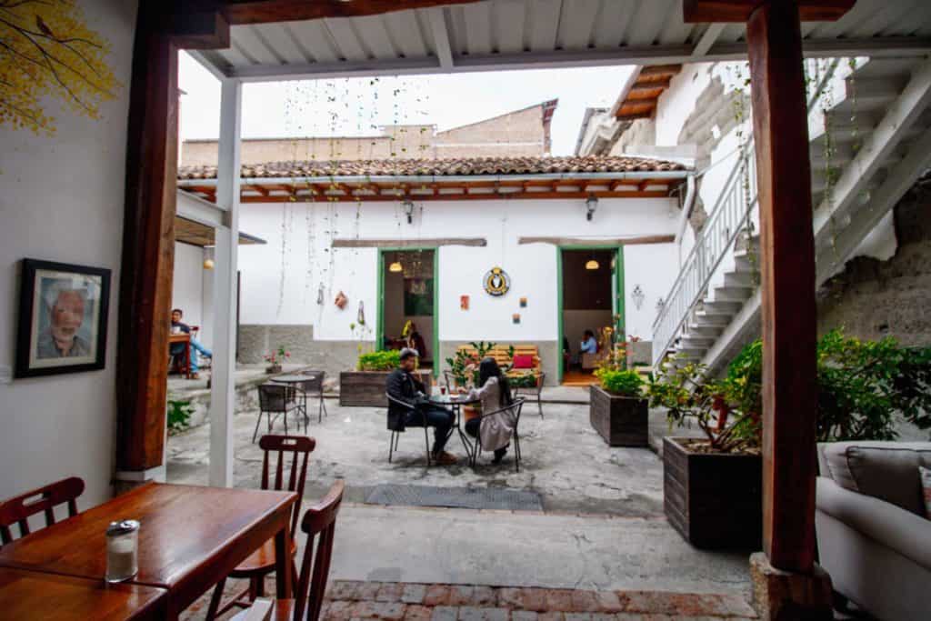 loja ecuador cafe