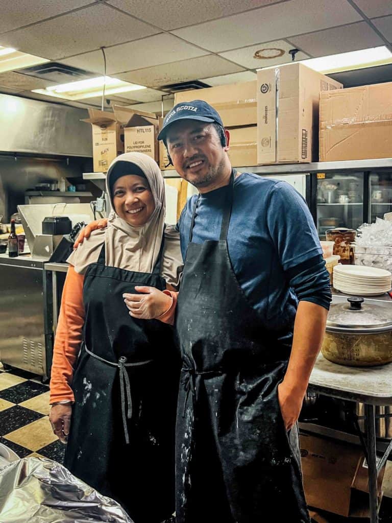 Samara Kitchen Mississauga Restaurant Owners Iwan and Nanik in the kitchen