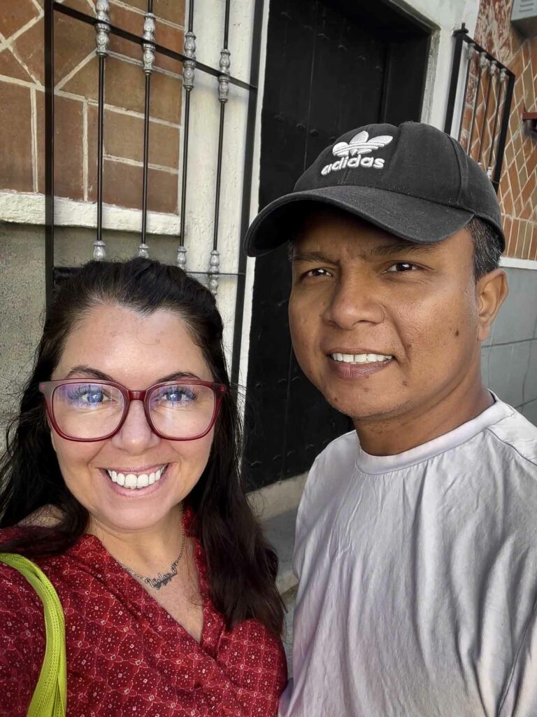 Ayngelina and Alan outside Spanish Institute of Puebla