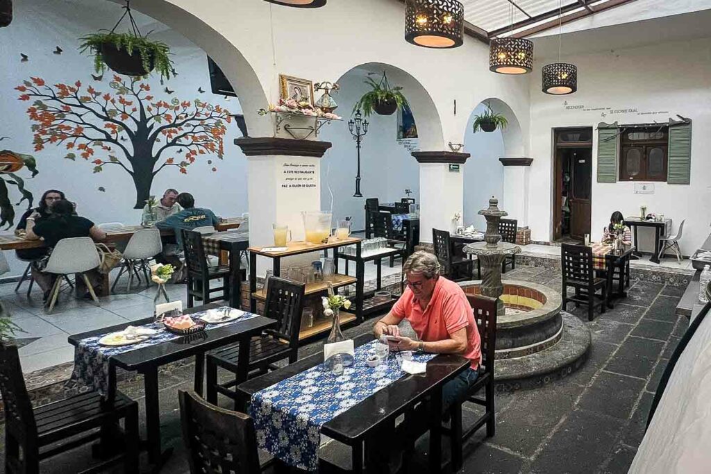 Spanish Institute of Puebla lunch room