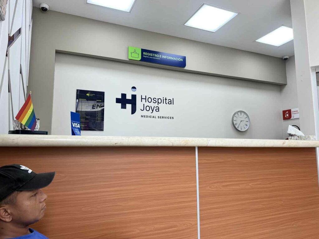 Hospital Joya in Puerto Vallarta receiption