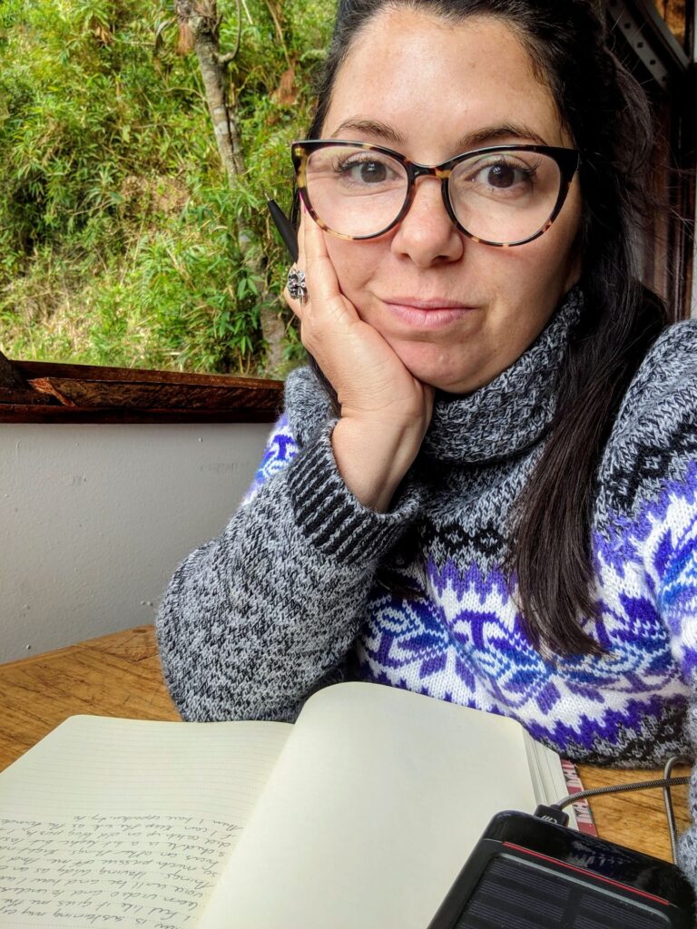 Ayngelina at Treehouse in Checa