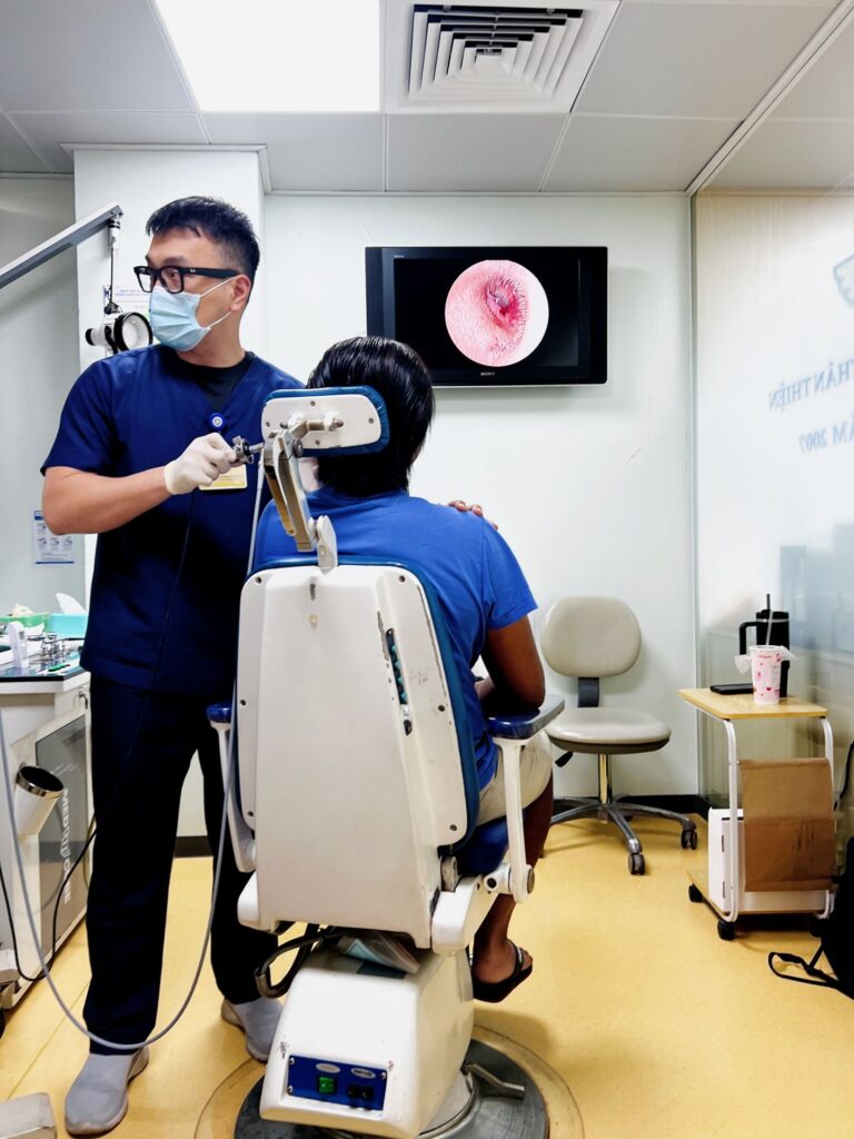 Alan at Private ENT Clinic in HCMC Bệnh Viện Tai Mũi Họng Sài Gòn