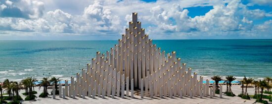 Vung Tau back beach Tam Thang monument